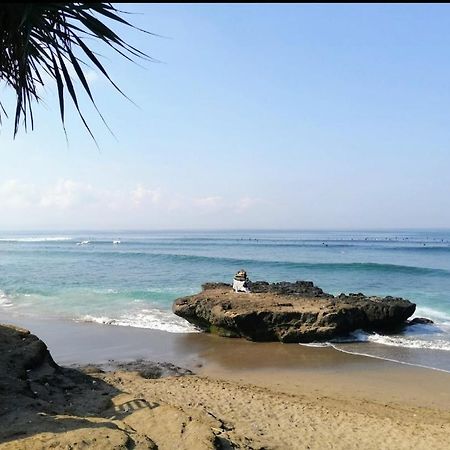 The Lonceng House By Sila Dharma Hotel Canggu Esterno foto